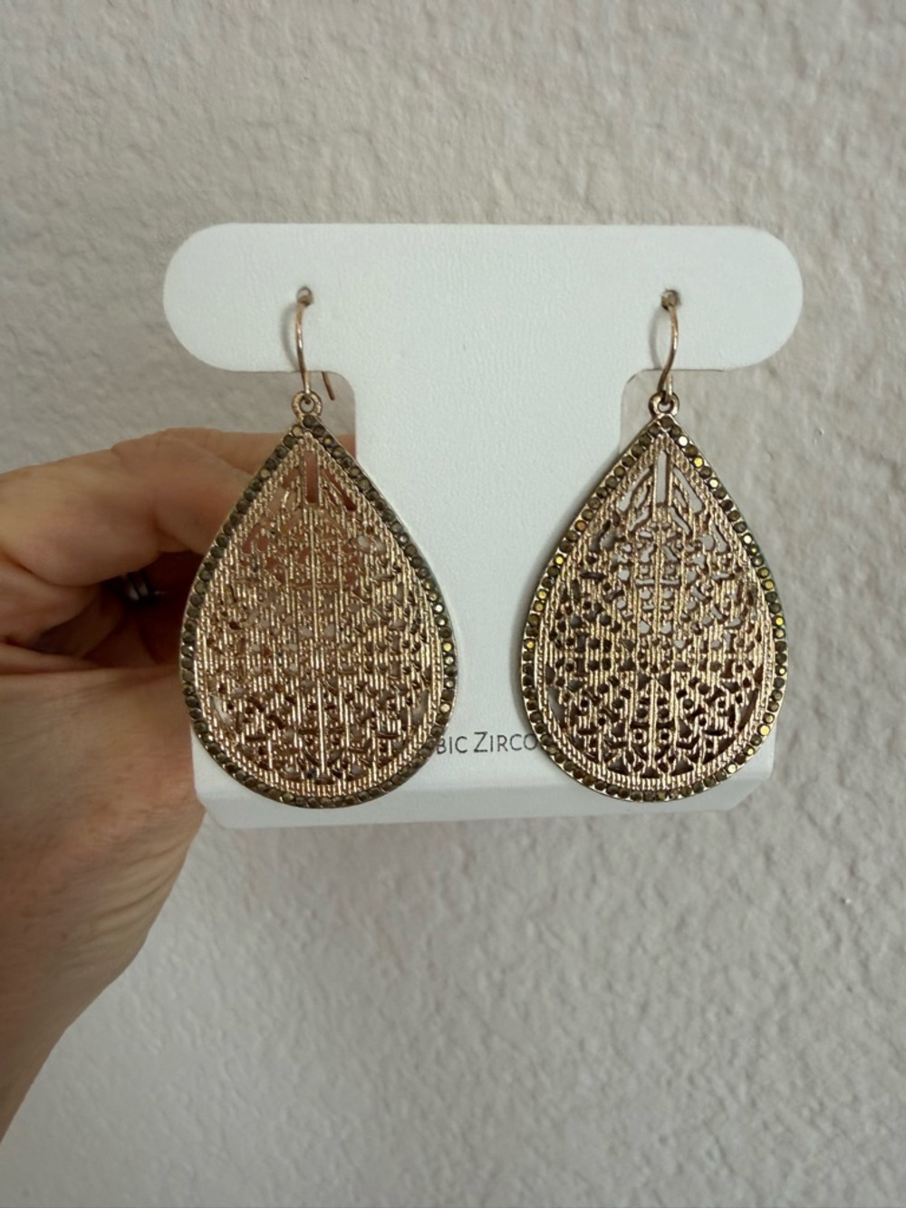 Goldtone Crystal Filigree Teardrop Earrings - EUC!